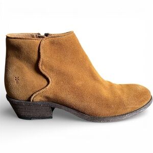 FRYE | GUC Carson Piping Bootie Size 7.5
